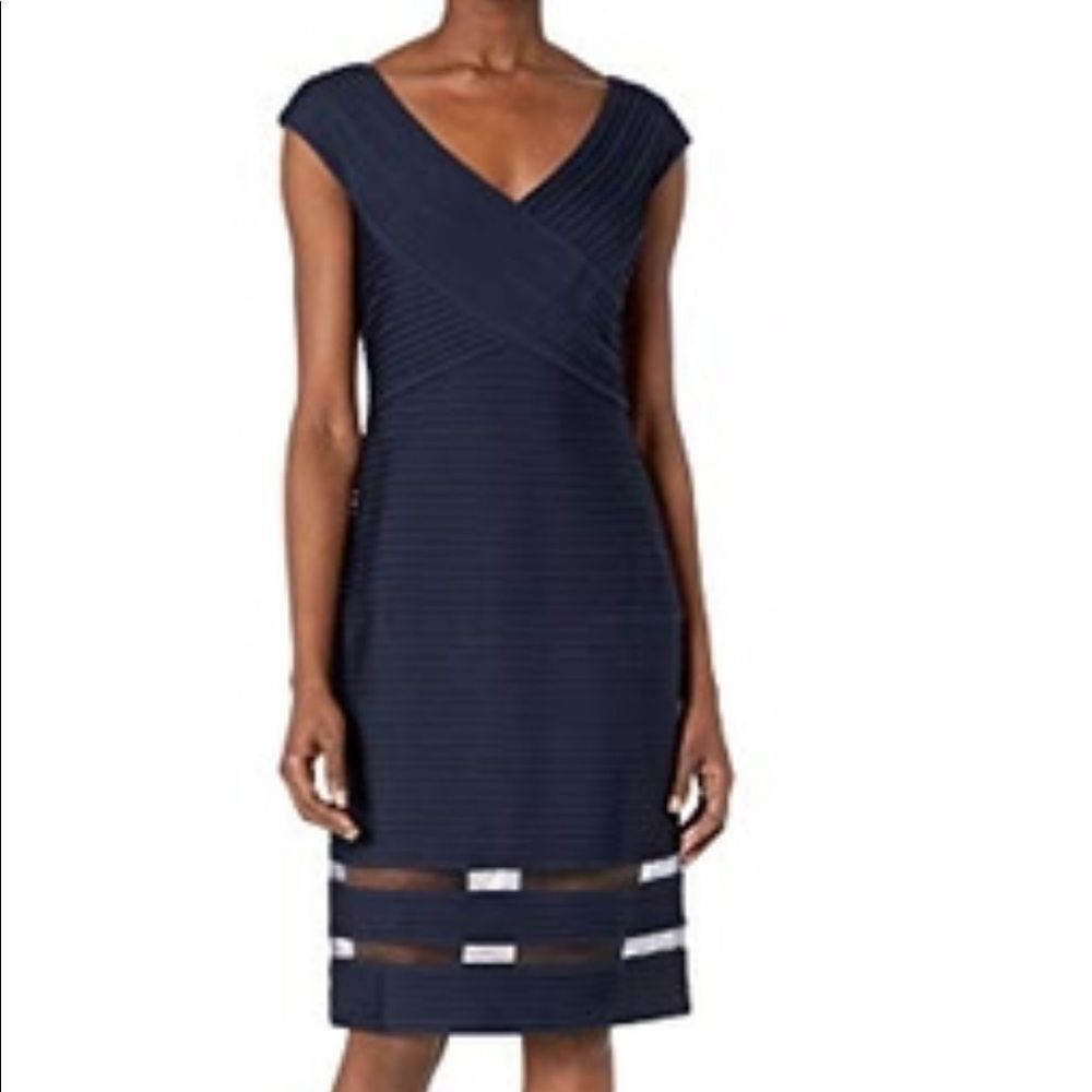 Tadashi Shoji Gown Short Sleeve Lace Illusion Size S